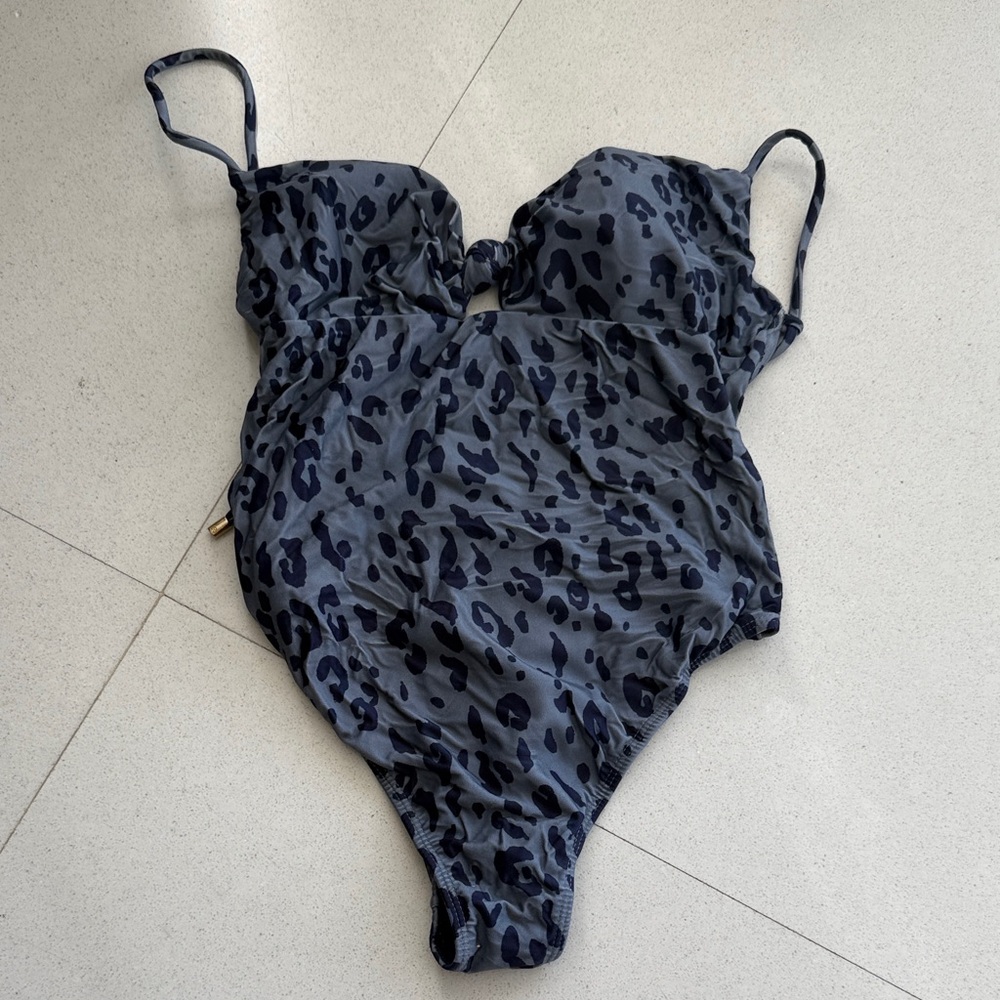 Vix Women's One Piece Swimsuit - Dark Blue Leopard Print